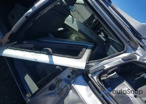 2006 Chrysler Town & Country Touring z USA, uszkodzony, nr VIN 2A8GP54L26R884431